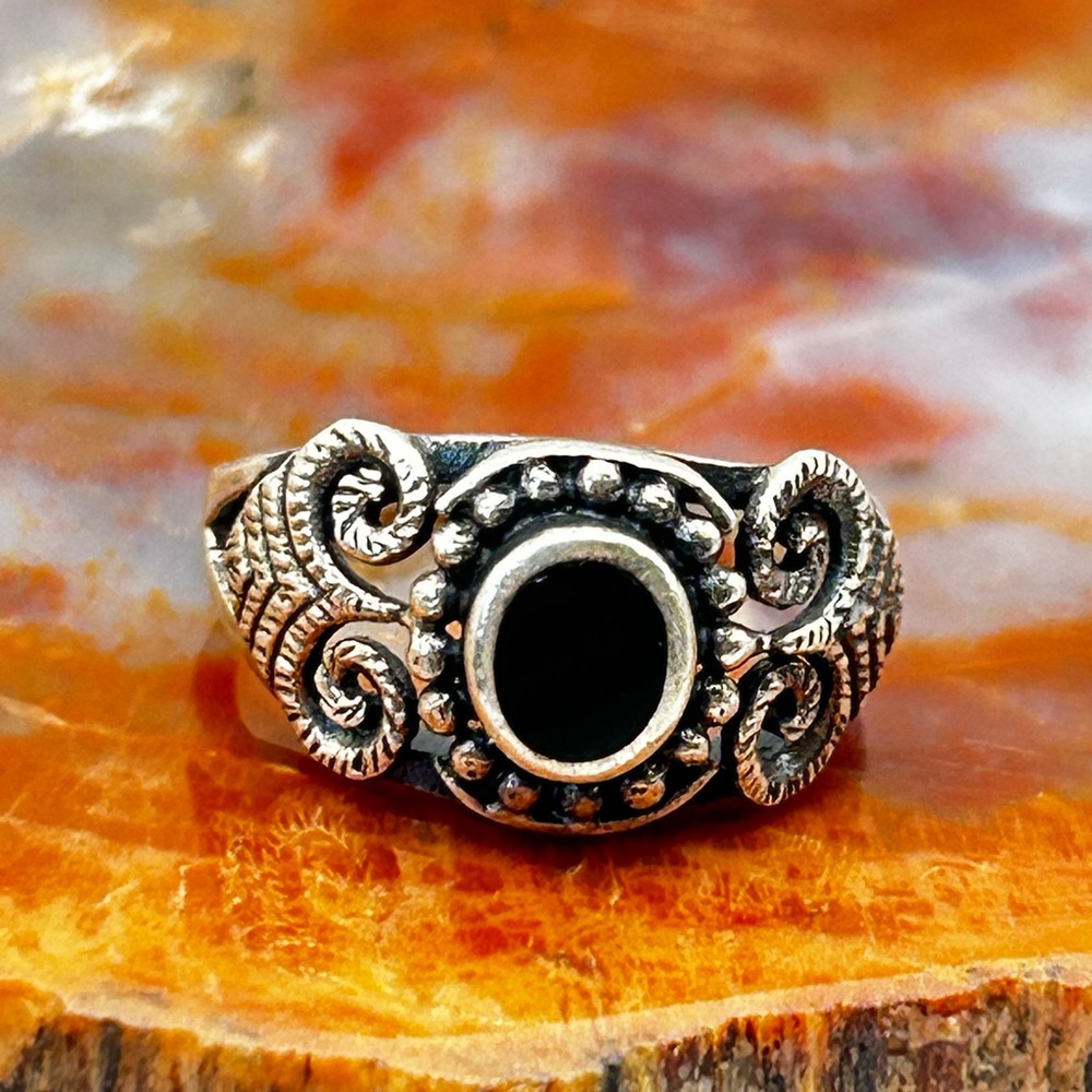 Vintage Sterling Silver Onyx Ring - Size 6